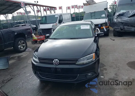 2011 Volkswagen Jetta 2.5L Sel из США, поврежденный, VIN 3VWLX7AJ8BM328613